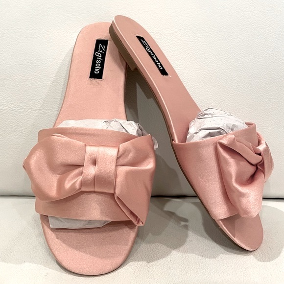 NWT pink satin flats light pink bow knot Zigi Soho - Picture 3 of 16